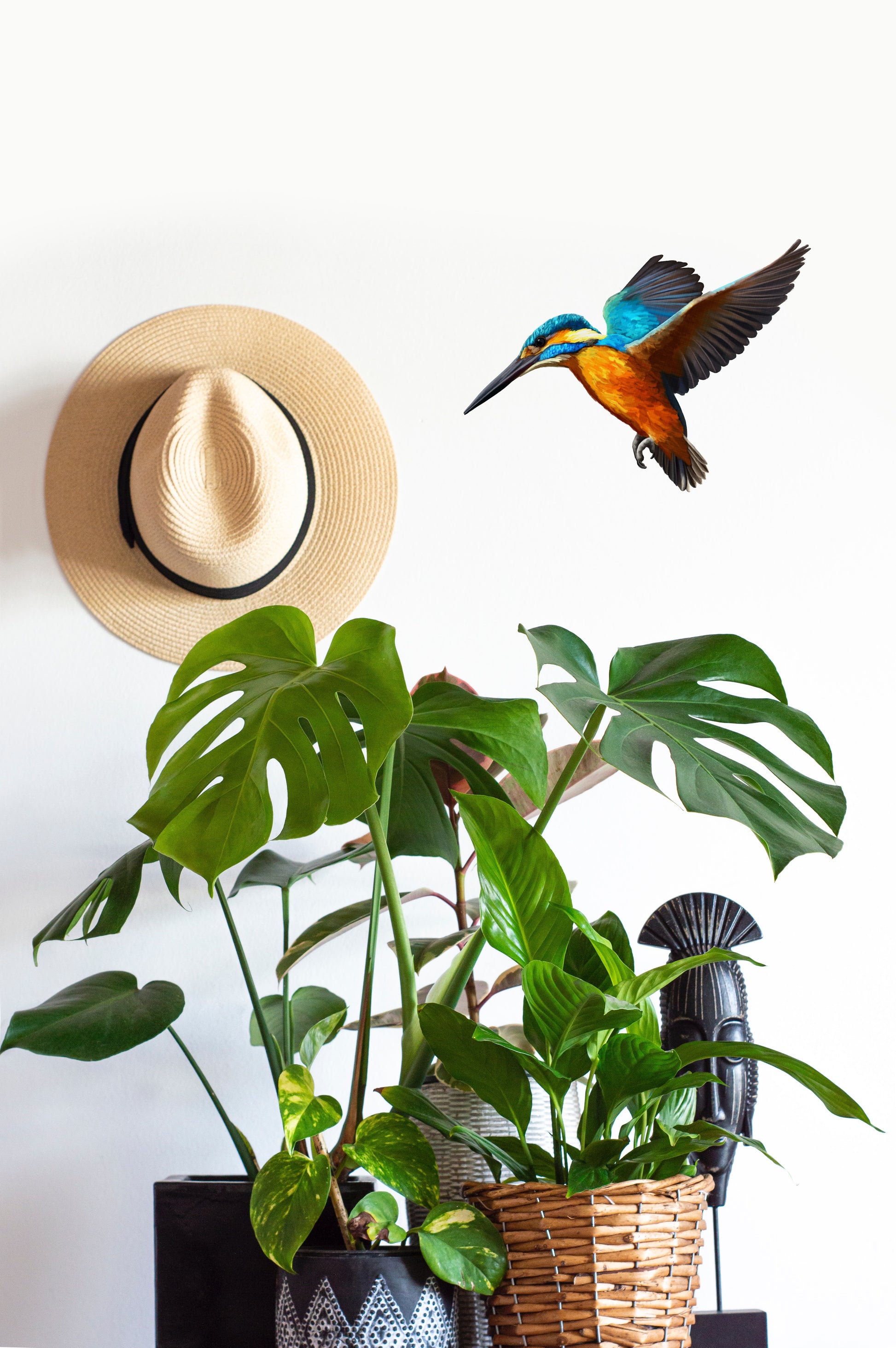 Realistic Kingfisher bird wall sticker applied to a interior wall, showing the detail of the flying bird art.
